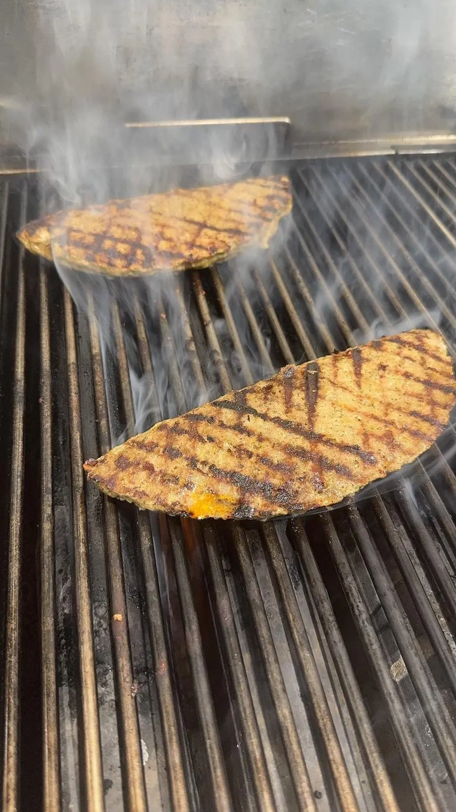 Fleisch frisch vom Grill bei GREKO